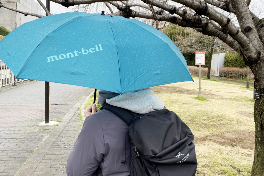 軽くて丈夫な折りたたみ傘『mont-bell（モンベル）』トレッキング 